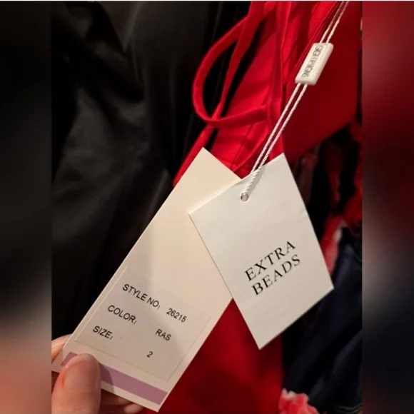 La Femme Raspberry Pink Polished Mikado V-Neck Plunge Neckline Ball Gown Size 2 - Picture 5 of 5